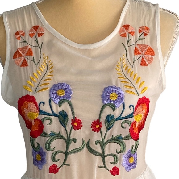 BAR III Women’s Sleeveless Floral Embroidered Mesh Bodice Dress Size: S - Picture 2 of 10